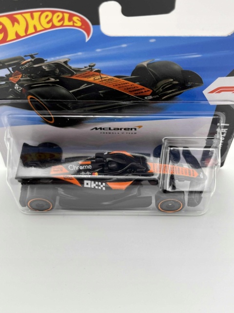 Hot Wheels McLaren Formula 1 Team Equipe F1 metalowy samochodzik 1:64 2026